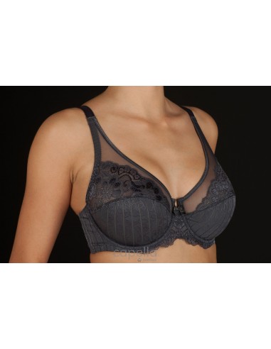 Sujetador con aro marca Selene...