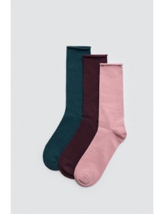 Calcetín de mujer sin puño...