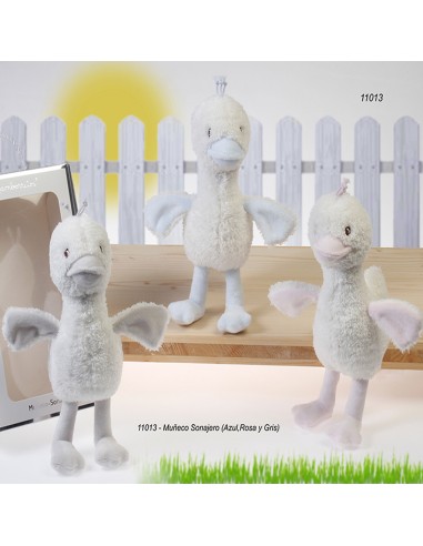 Caja para regalo con muñeco sonajero...