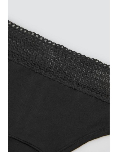 Tanga elástico adapt con acabados...