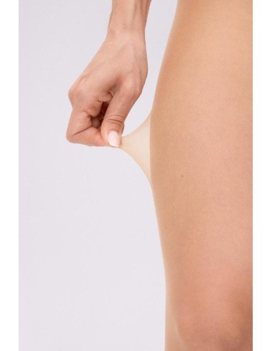 Panty sin carreras de 10 DEN en caja...