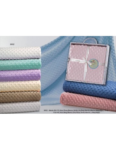 Manta de topitos para bebé marca...